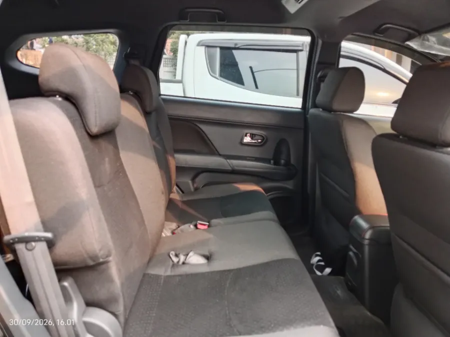 Foto Mobil Bekas Kabin Belakang Daihatsu Terios 1.5 R tahun 2024