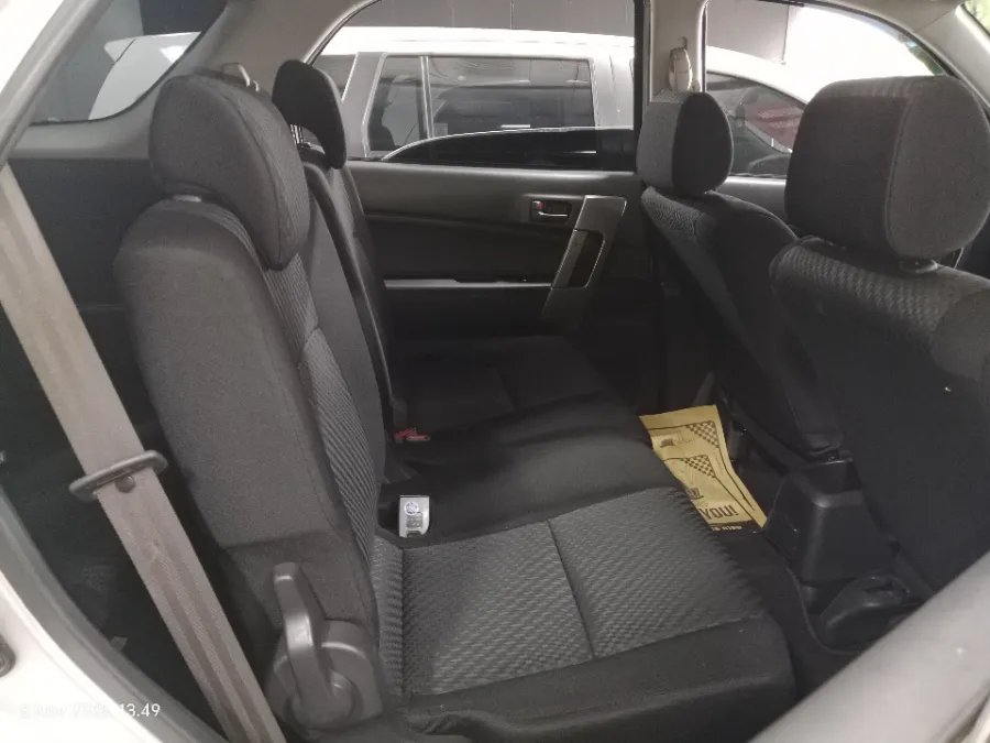Foto Mobil Bekas Kabin Belakang Daihatsu Terios 1.5 X tahun 2017