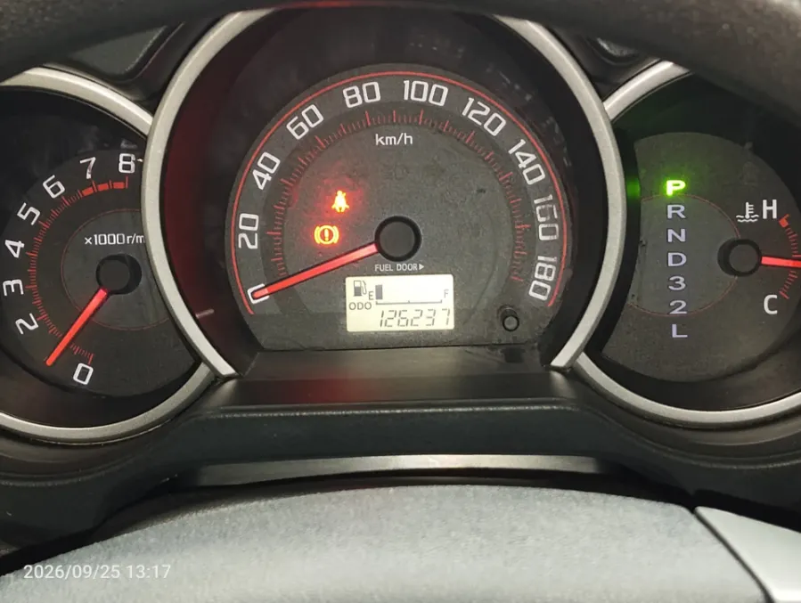 Foto Mobil Bekas Odometer Daihatsu Terios 1.5 X tahun 2017
