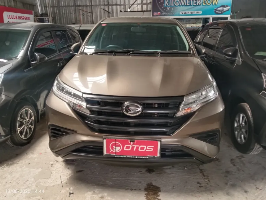 Foto Mobil Bekas Tampak Depan Daihatsu Terios 1.5 X tahun 2020