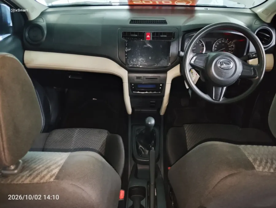Foto Mobil Bekas Dashboard Daihatsu Terios 1.5 X tahun 2022