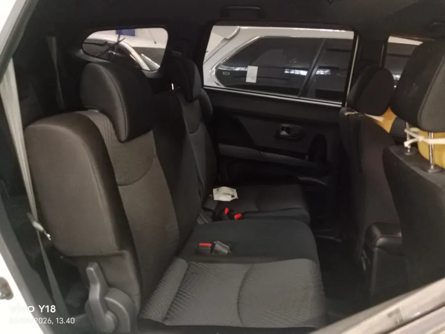 Foto Mobil Bekas Kabin Belakang Daihatsu Terios 1.5 X tahun 2023