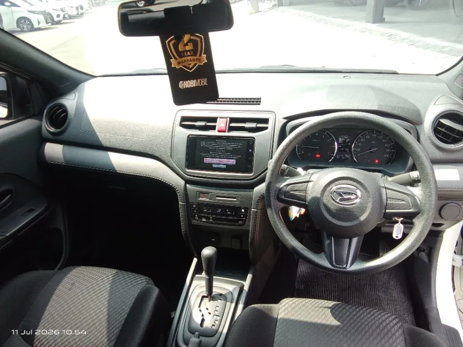 Foto Mobil Bekas Dashboard Daihatsu Terios 1.5 X tahun 2024