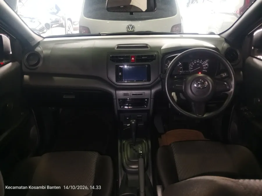 Foto Mobil Bekas Dashboard Daihatsu Terios 1.5 X tahun 2024