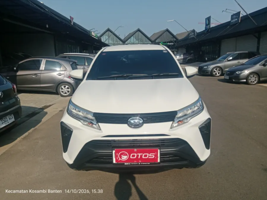 Foto Mobil Bekas Tampak Depan Daihatsu Terios 1.5 X tahun 2024