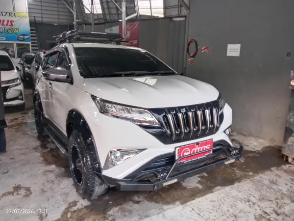2020 Daihatsu Terios 1.5 X Deluxe - Foto 1 dari 9