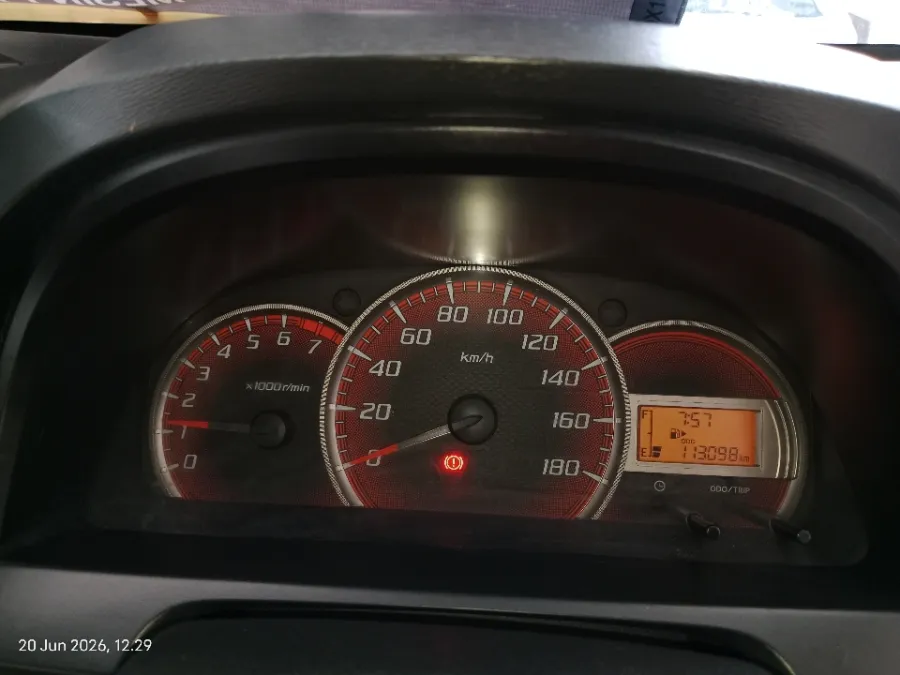 Foto Mobil Bekas Odometer Daihatsu Xenia 1.3 tahun 2014