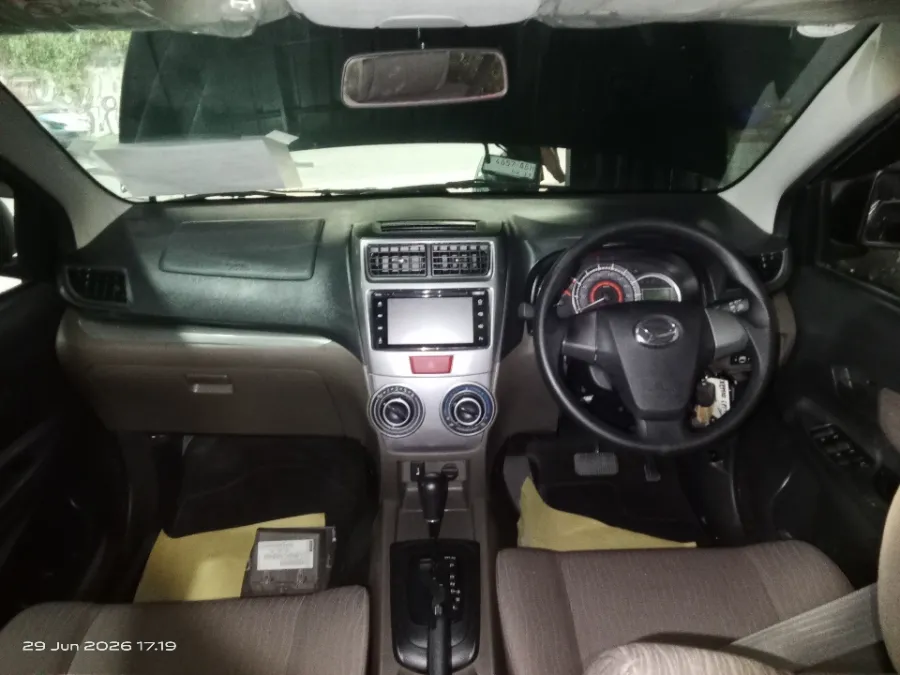 Foto Mobil Bekas Dashboard Daihatsu Xenia 1.3 R tahun 2017