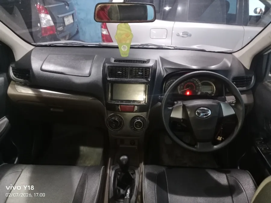 Foto Mobil Bekas Dashboard Daihatsu Xenia 1.3 R tahun 2018
