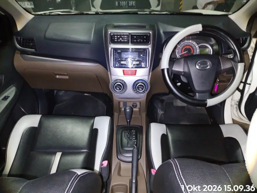 Foto Mobil Bekas Dashboard Daihatsu Xenia 1.3 R tahun 2018