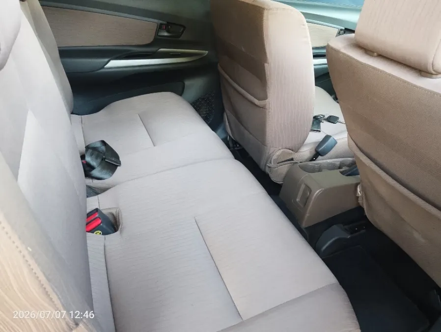 Foto Mobil Bekas Kabin Belakang Daihatsu Xenia 1.3 R tahun 2018