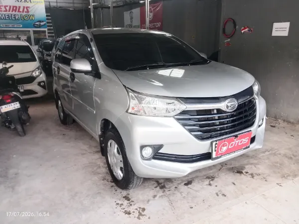 2018 Daihatsu Xenia 1.3 R - Foto 1 dari 9