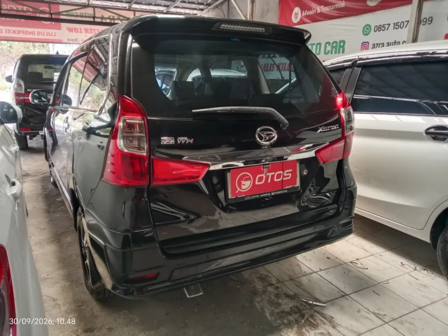 Foto Mobil Bekas Kiri Belakang Daihatsu Xenia 1.3 R tahun 2018