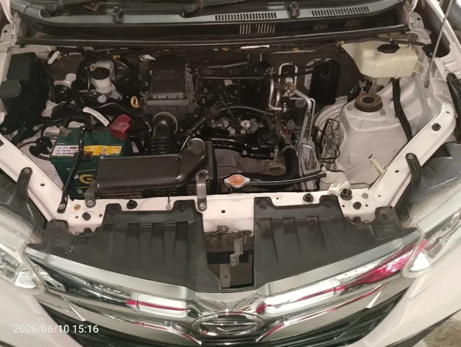 Foto Mobil Bekas Mesin Daihatsu Xenia 1.3 R tahun 2018
