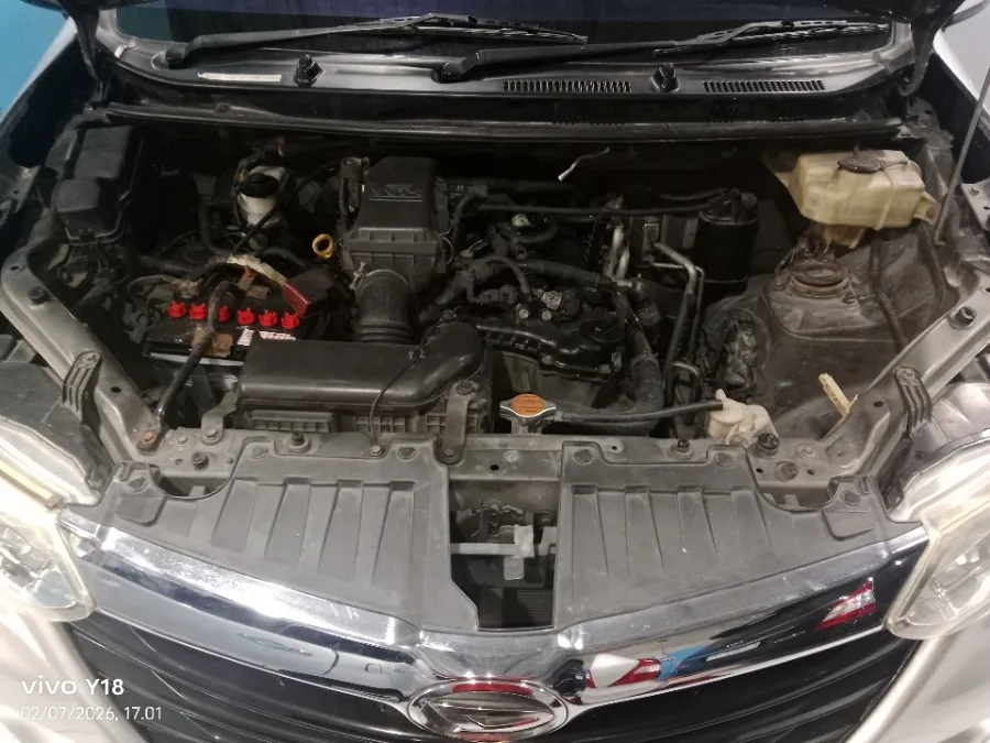 Foto Mobil Bekas Mesin Daihatsu Xenia 1.3 R tahun 2018