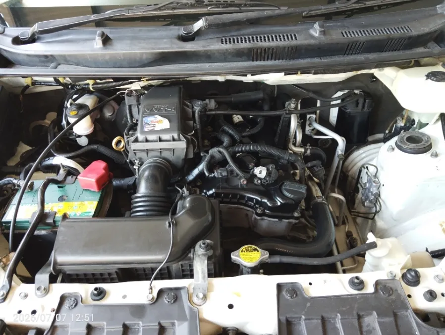 Foto Mobil Bekas Mesin Daihatsu Xenia 1.3 R tahun 2018