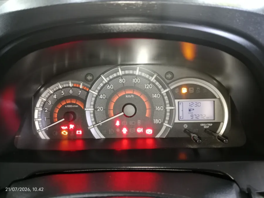 Foto Mobil Bekas Odometer Daihatsu Xenia 1.3 R tahun 2018