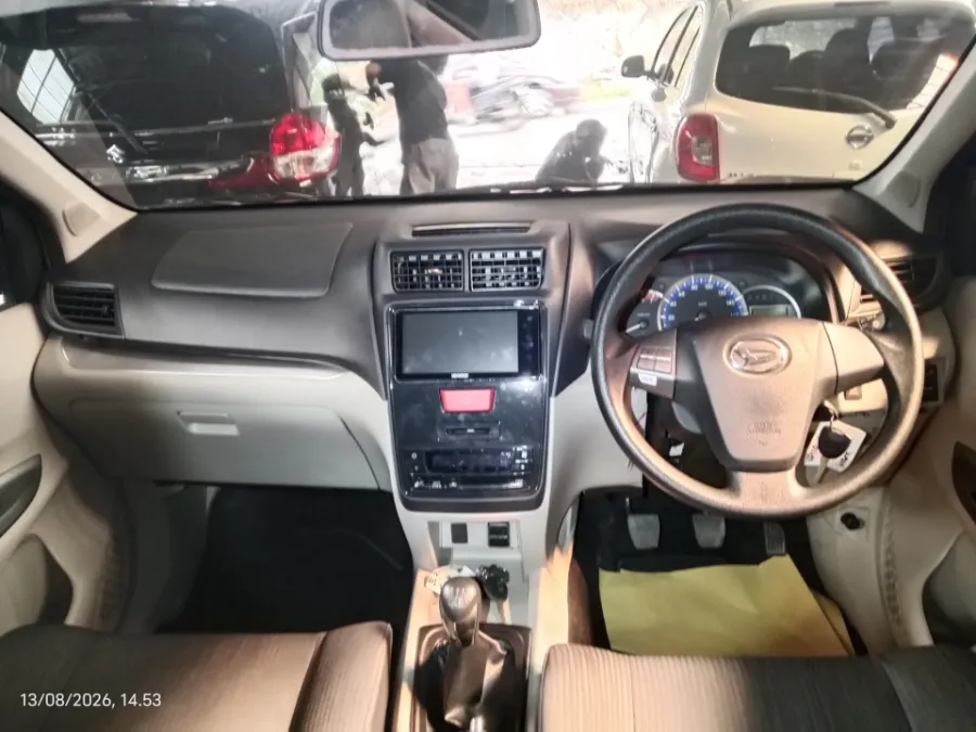 Foto Mobil Bekas Dashboard Daihatsu Xenia 1.3 R tahun 2019