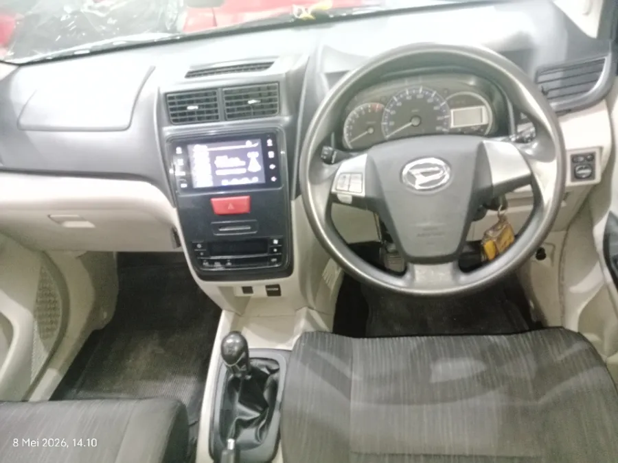 Foto Mobil Bekas Dashboard Daihatsu Xenia 1.3 R tahun 2020