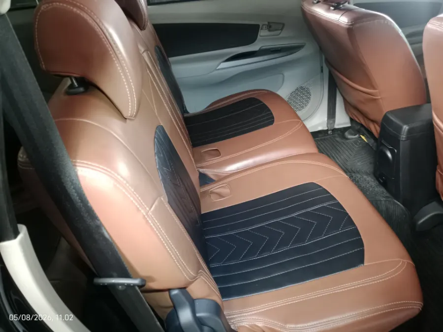 Foto Mobil Bekas Kabin Belakang Daihatsu Xenia 1.3 R tahun 2021