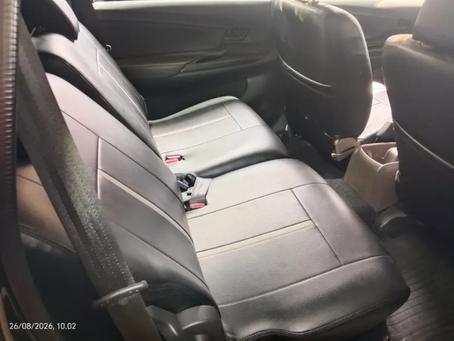 Foto Mobil Bekas Kabin Belakang Daihatsu Xenia 1.3 X tahun 2016