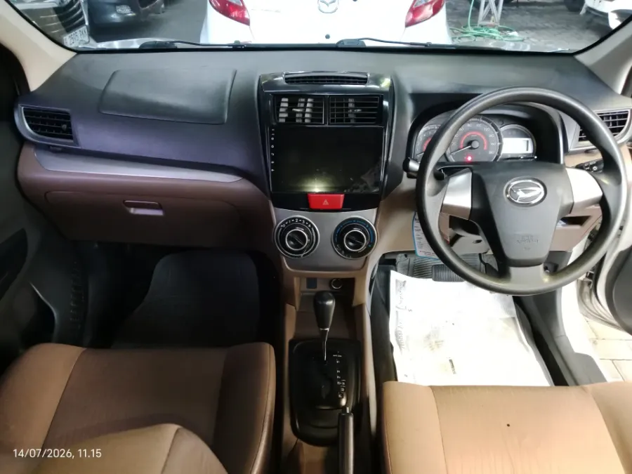 Foto Mobil Bekas Dashboard Daihatsu Xenia 1.3 X tahun 2018