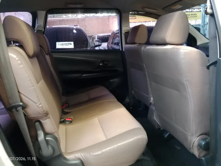 Foto Mobil Bekas Kabin Belakang Daihatsu Xenia 1.3 X tahun 2018