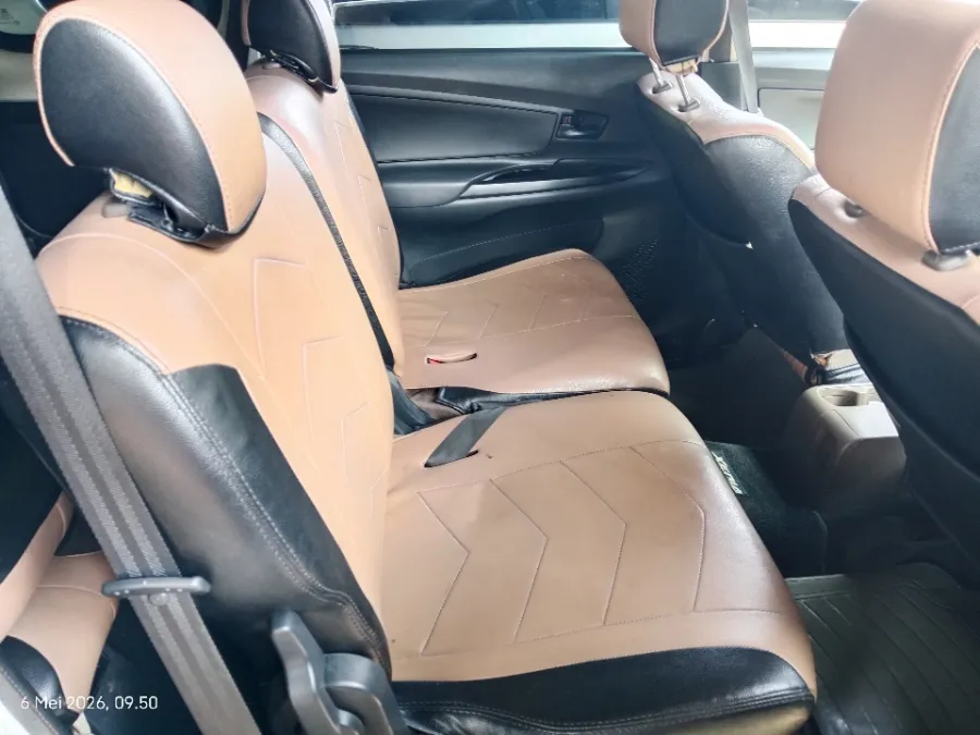 Foto Mobil Bekas Kabin Belakang Daihatsu Xenia 1.3 X tahun 2018