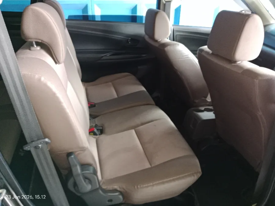 Foto Mobil Bekas Kabin Belakang Daihatsu Xenia 1.3 X tahun 2018