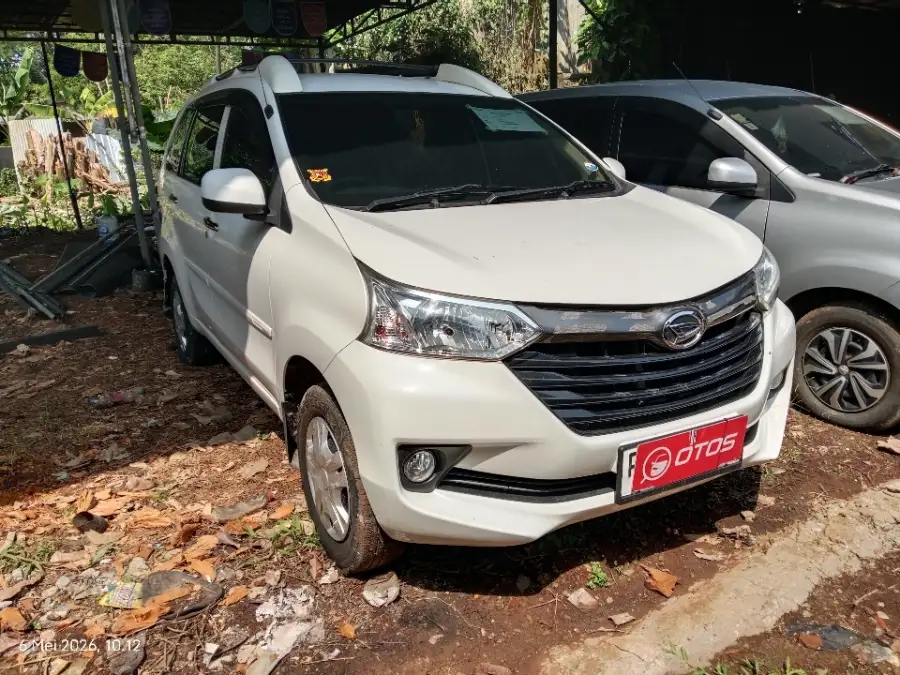 Foto Mobil Bekas Kanan Depan Daihatsu Xenia 1.3 X tahun 2018