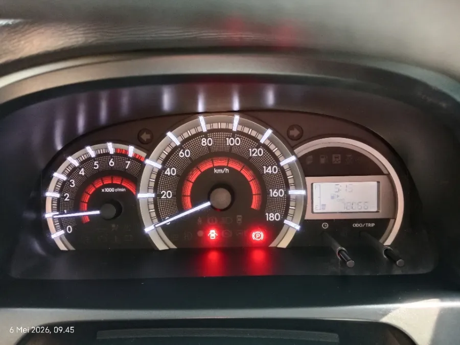 Foto Mobil Bekas Odometer Daihatsu Xenia 1.3 X tahun 2018