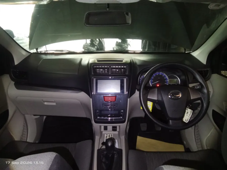 Foto Mobil Bekas Dashboard Daihatsu Xenia 1.3 X tahun 2020