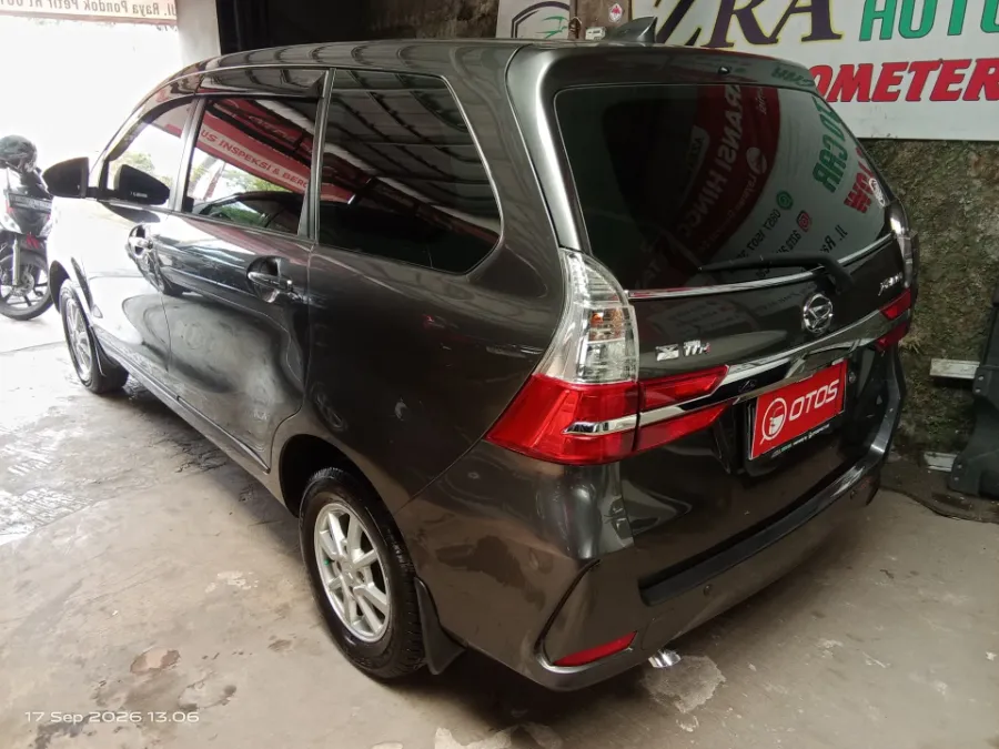 Foto Mobil Bekas Kiri Belakang Daihatsu Xenia 1.3 X tahun 2020