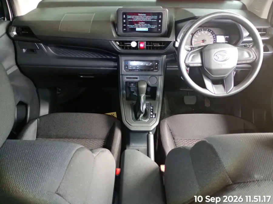 Foto Mobil Bekas Dashboard Daihatsu Xenia 1.3 X tahun 2023