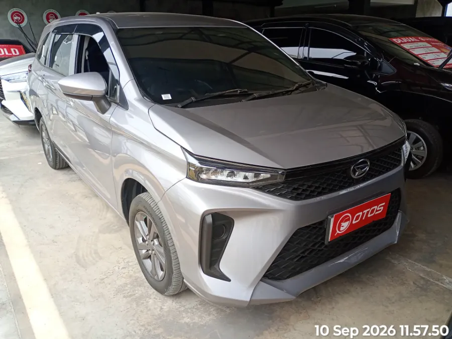 Foto Mobil Bekas Kanan Depan Daihatsu Xenia 1.3 X tahun 2023