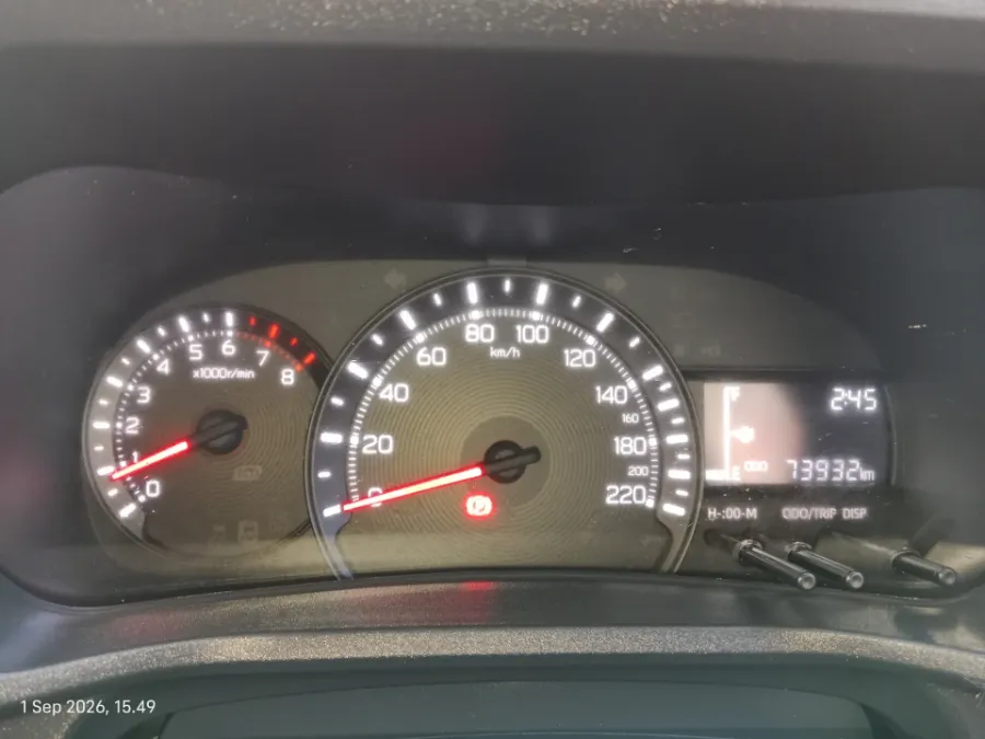 Foto Mobil Bekas Odometer Daihatsu Xenia 1.3 X tahun 2023