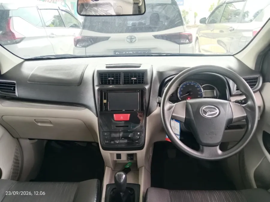 Foto Mobil Bekas Dashboard Daihatsu Xenia 1.3 Xi Deluxe tahun 2022