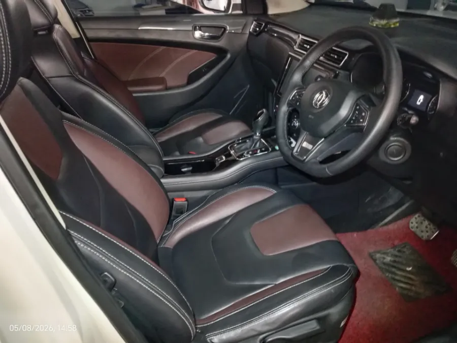 Foto Mobil Bekas Kabin Depan DFSK Glory 580 1.5 T Luxury tahun 2018