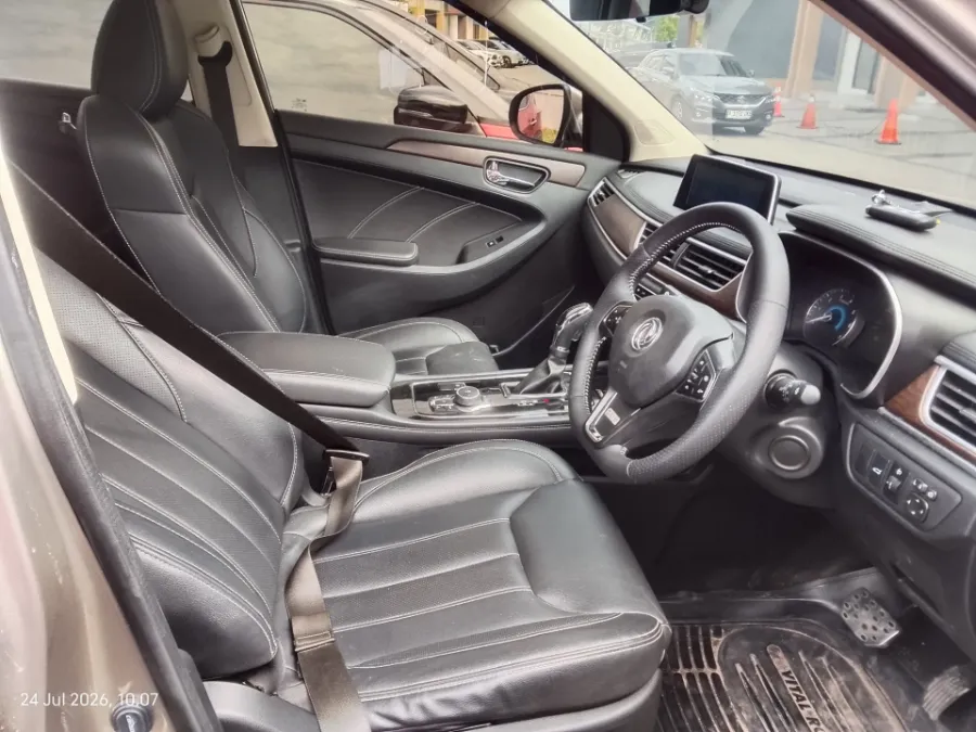 Foto Mobil Bekas Kabin Depan DFSK Glory i-Auto 1.5 tahun 2021