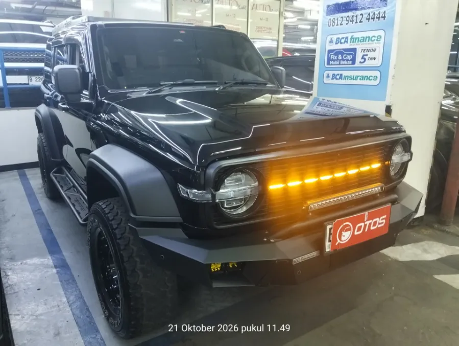Foto Mobil Bekas Kanan Depan GWM Tank 300 HEV 2.0 tahun 2024