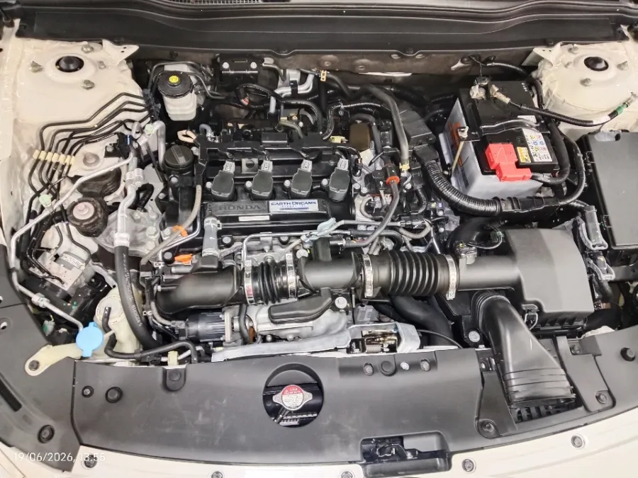 Foto Mobil Bekas Mesin Honda Accord 1.5 TC EL tahun 2019