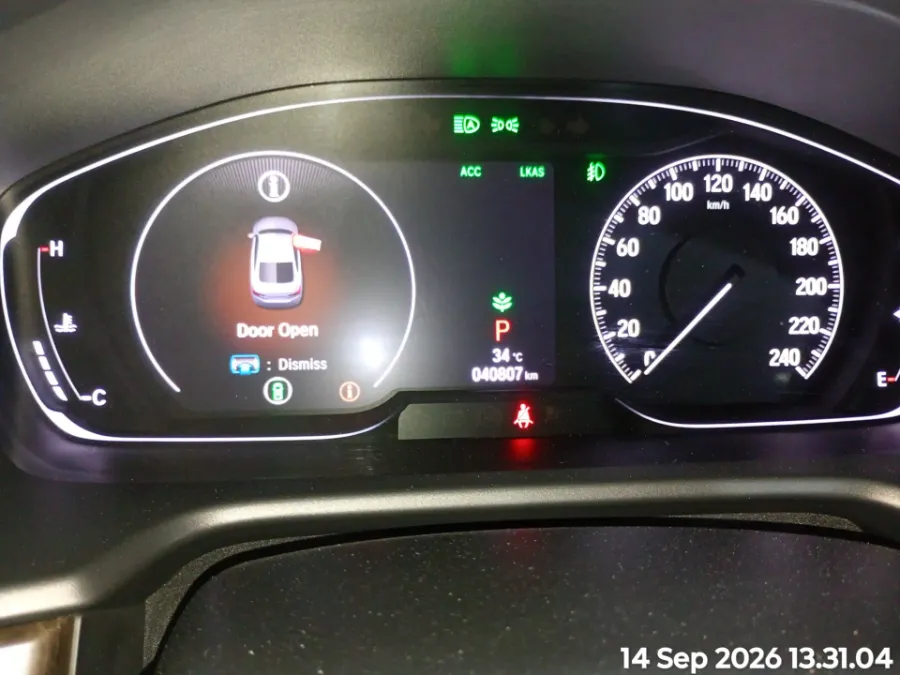 Foto Mobil Bekas Odometer Honda Accord 1.5 TC EL tahun 2020