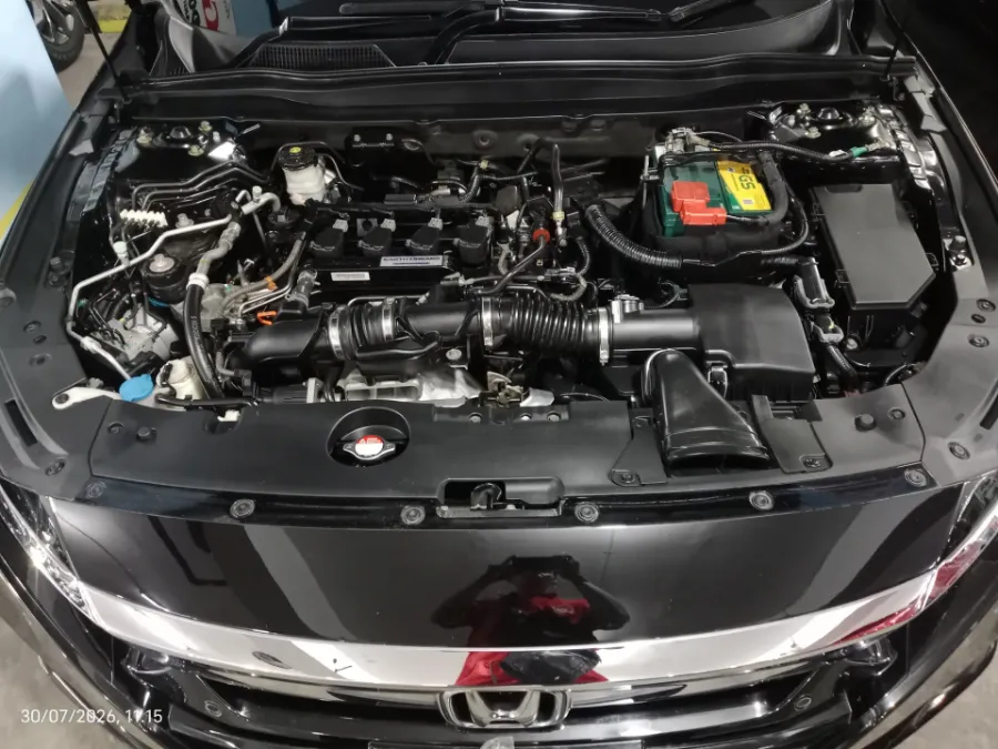 Foto Mobil Bekas Mesin Honda Accord 1.5 TC EL tahun 2021