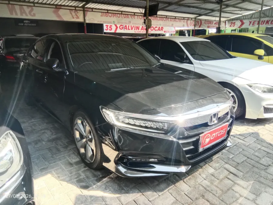 Foto Mobil Bekas Kanan Depan Honda Accord 1.5 TC EL tahun 2022