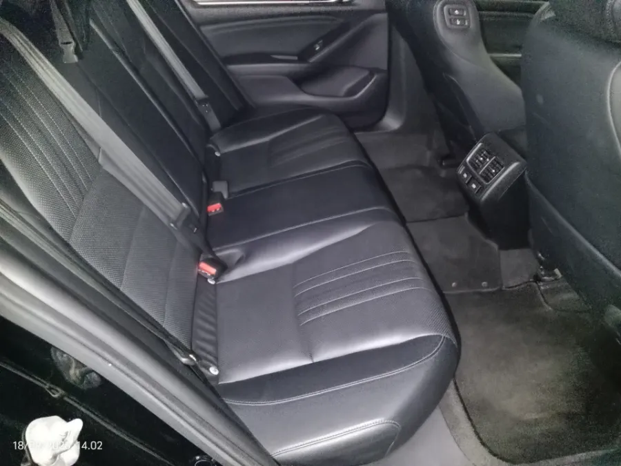 Foto Mobil Bekas Kabin Belakang Honda Accord 1.5 TC EL tahun 2023