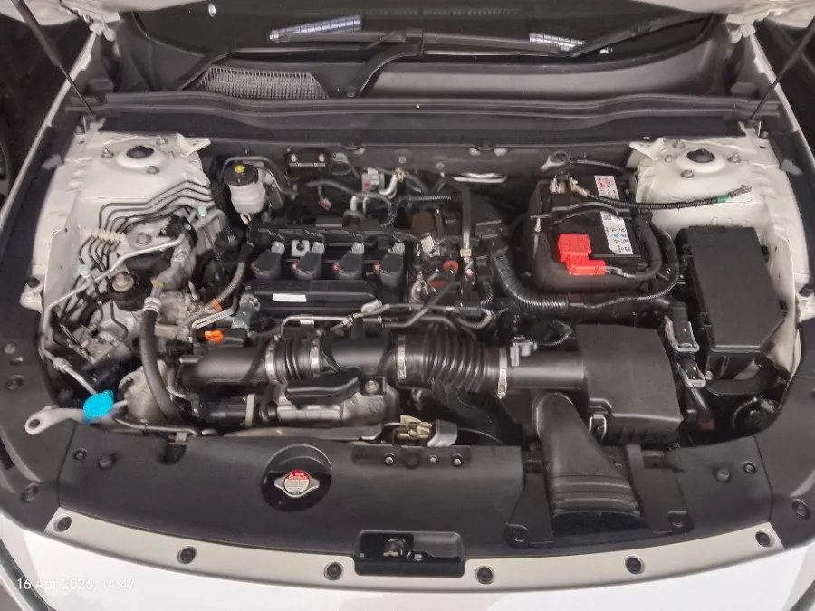 Foto Mobil Bekas Mesin Honda Accord 1.5 TC EL tahun 2023