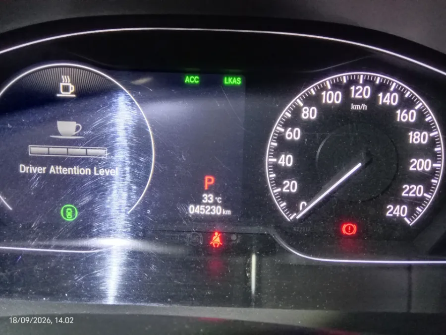Foto Mobil Bekas Odometer Honda Accord 1.5 TC EL tahun 2023