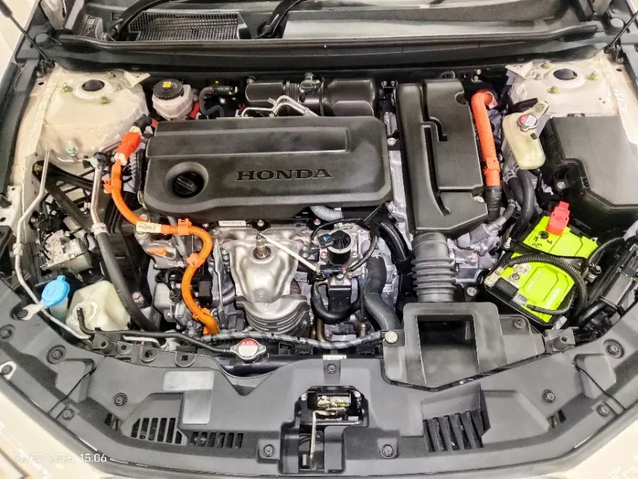 Foto Mobil Bekas Mesin Honda Accord 2.0 RS e:HEV tahun 2024