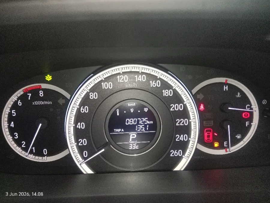 Foto Mobil Bekas Odometer Honda Accord 2.4 VTi-L tahun 2016