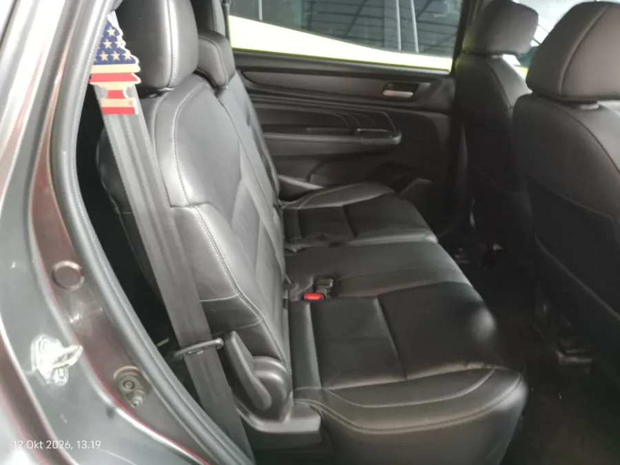 Foto Mobil Bekas Kabin Belakang Honda BR-V 1.5 tahun 2022